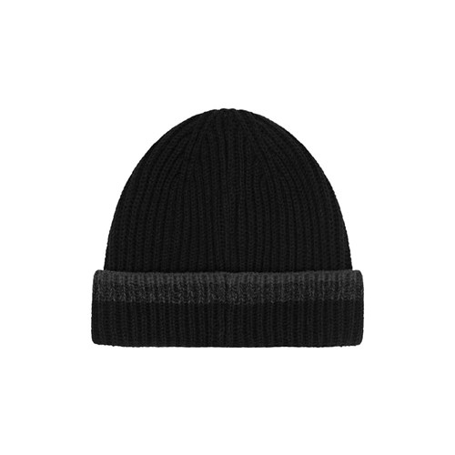 Black ribbed beanie