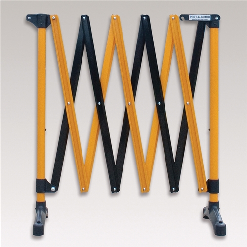 Barrier Group 3m Black/Yellow Port-a-guard Expandable Barrier Kit BPG300BY
